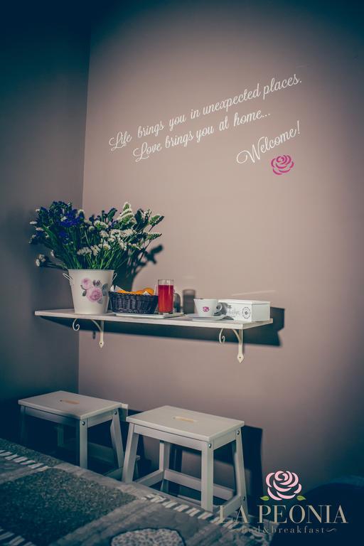 Bed and Breakfast La Peonia Neapel Zimmer foto